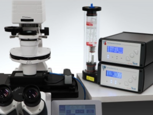 ibidi_ステージトップインキュベーター<silverline>