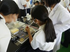 赤穂市有年中学実験教室_電気泳動1