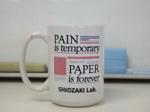 塩﨑ラボ_マグカップ1